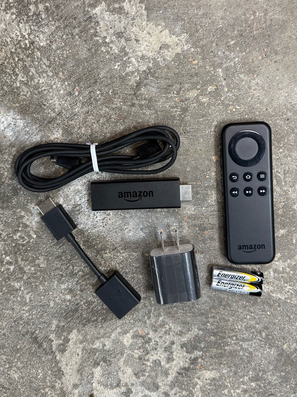 Amazon Fire TV Stick HD W87CUN Streaming Media Player Remote Complete Tested
